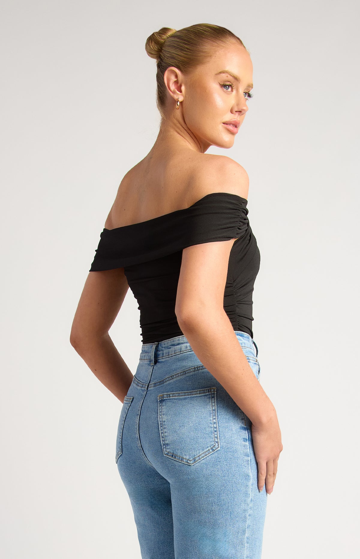 Lawson Off-Shoulder Bodysuit - Black