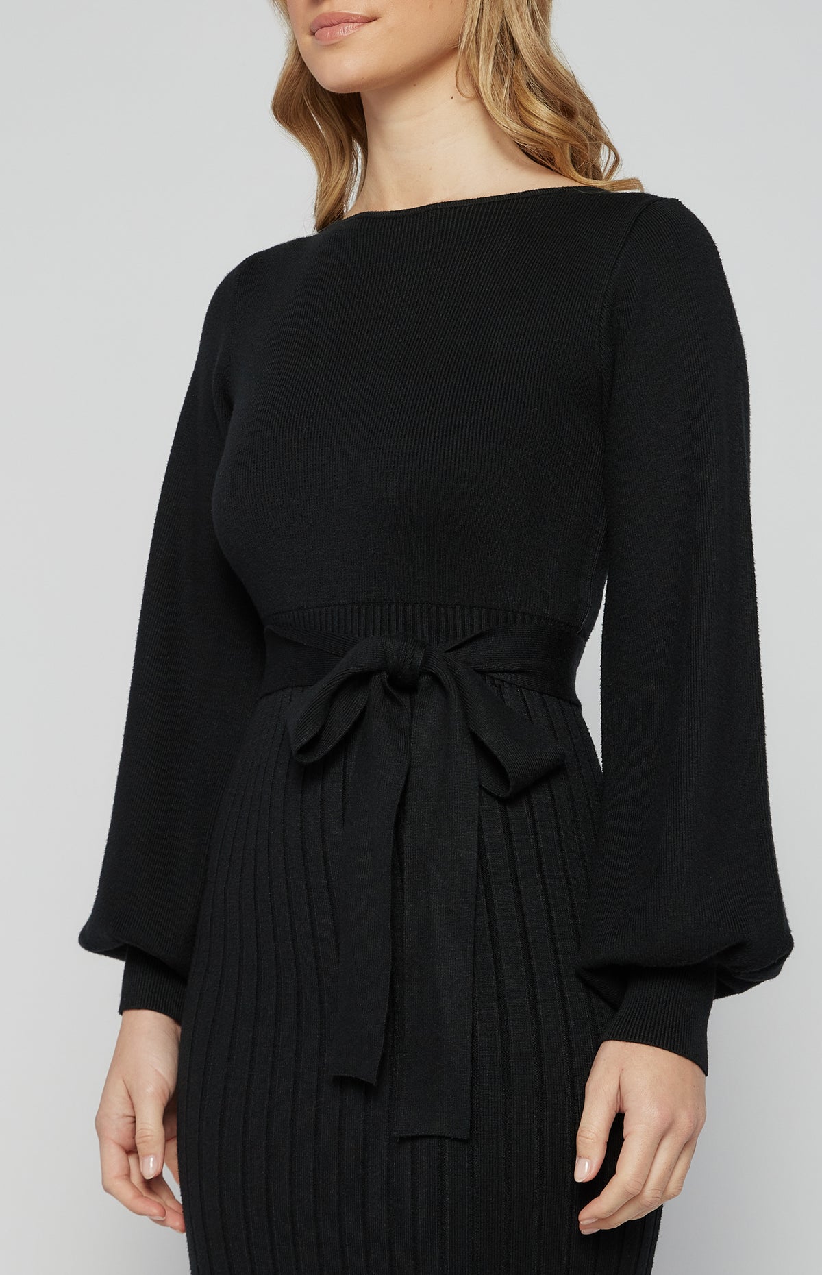Bindy Bubble Sleeve Knit Midi Dress - Black
