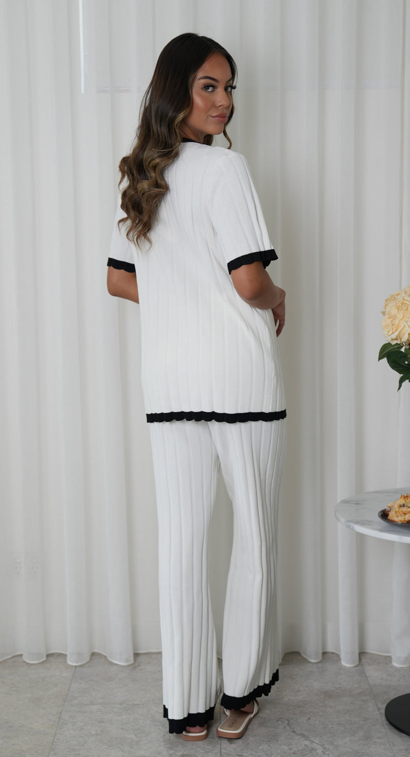 Daphne Short Sleeve Top & Wide Leg Pants Knit Set - White