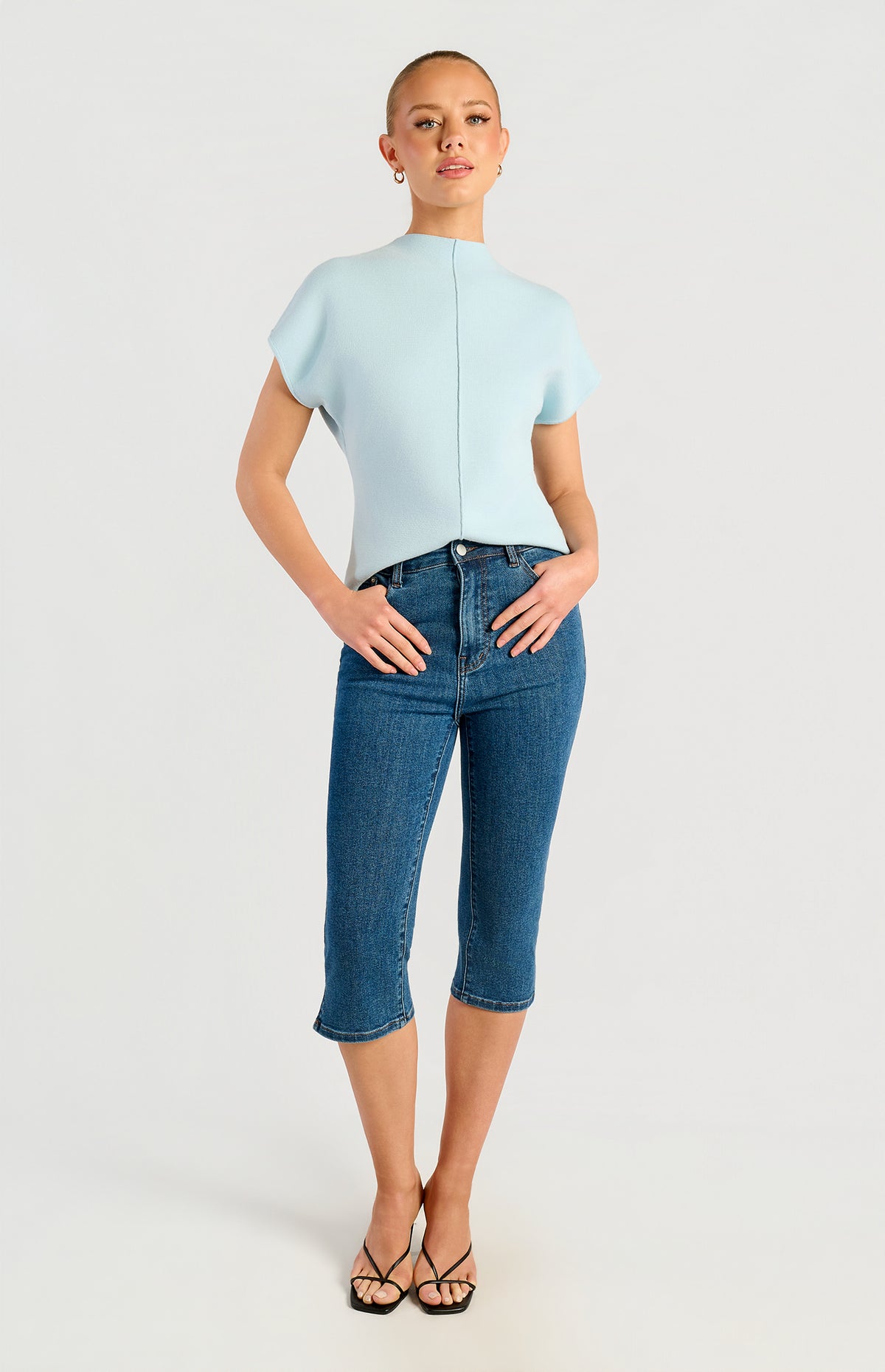 Grayson Short Sleeve Knit Top - Pale Blue