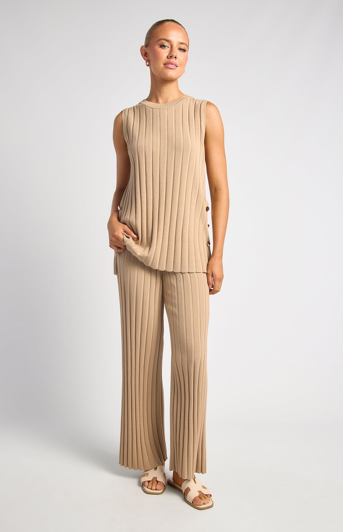 Uma Sleeveless Top & Pants Knit Set - Beige