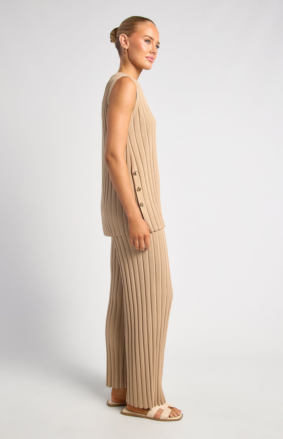 Uma Sleeveless Top & Pants Knit Set - Beige