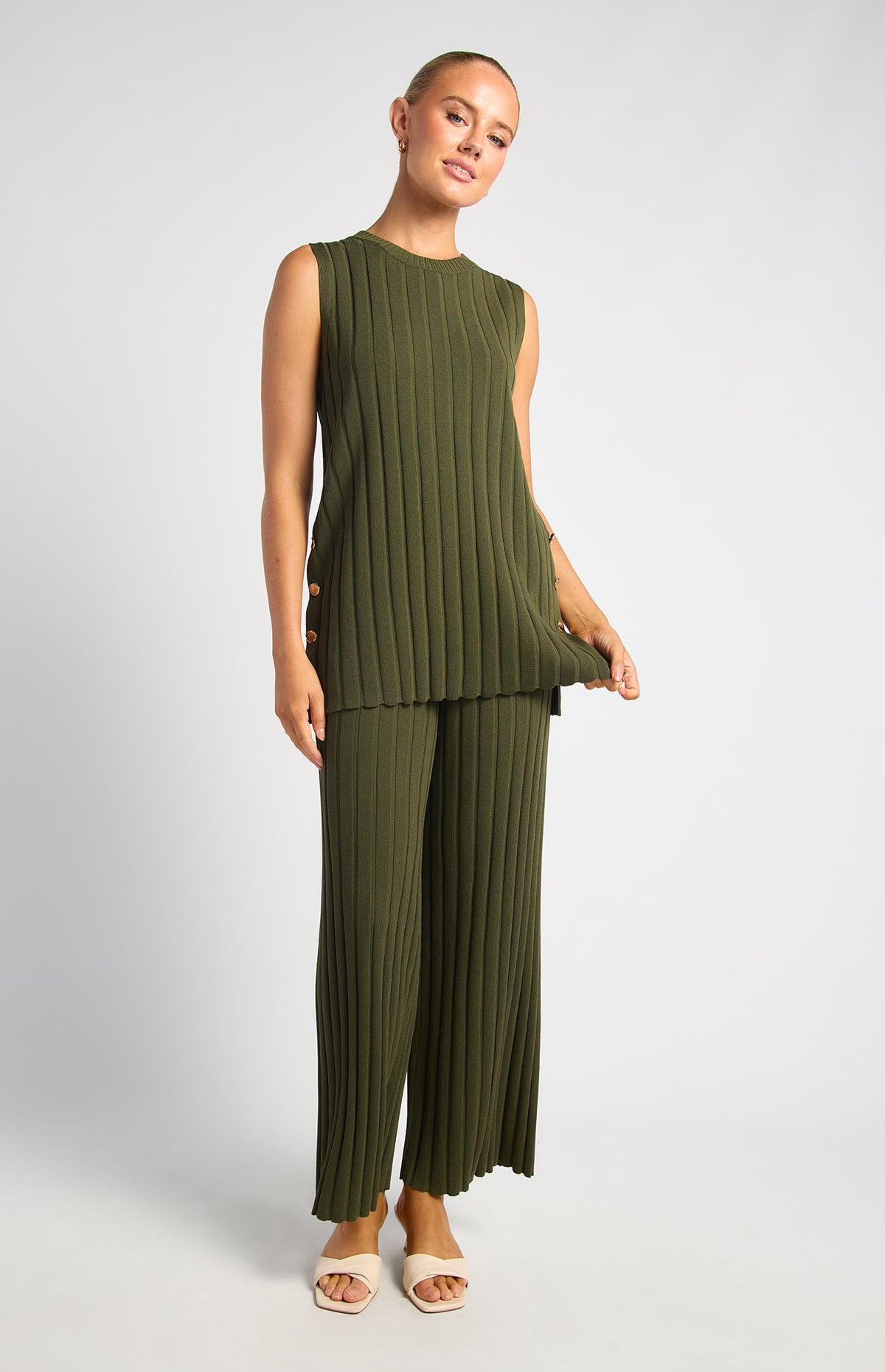 Uma Sleeveless Top & Pants Knit Set - Olive