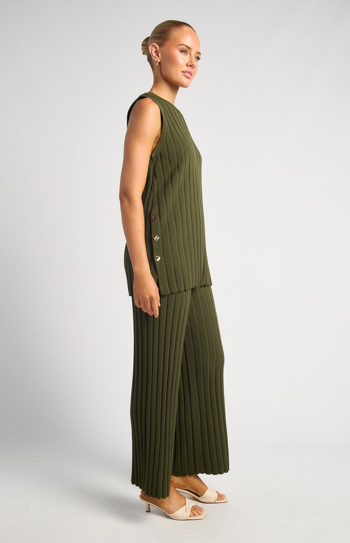 Uma Sleeveless Top & Pants Knit Set - Olive