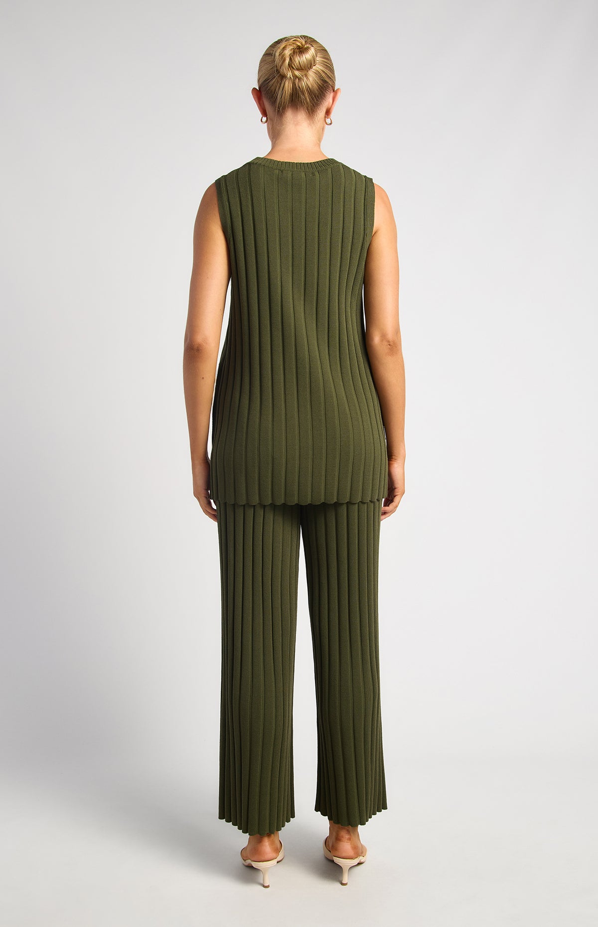Uma Sleeveless Top & Pants Knit Set - Olive