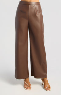 Scotty Faux Leather Vest & Pants Set - Espresso