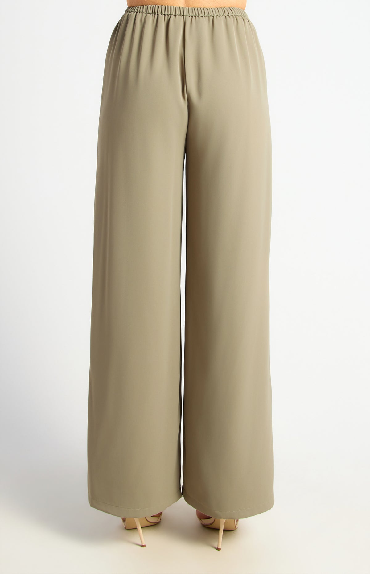 Akira Top & Pants Set - Olive