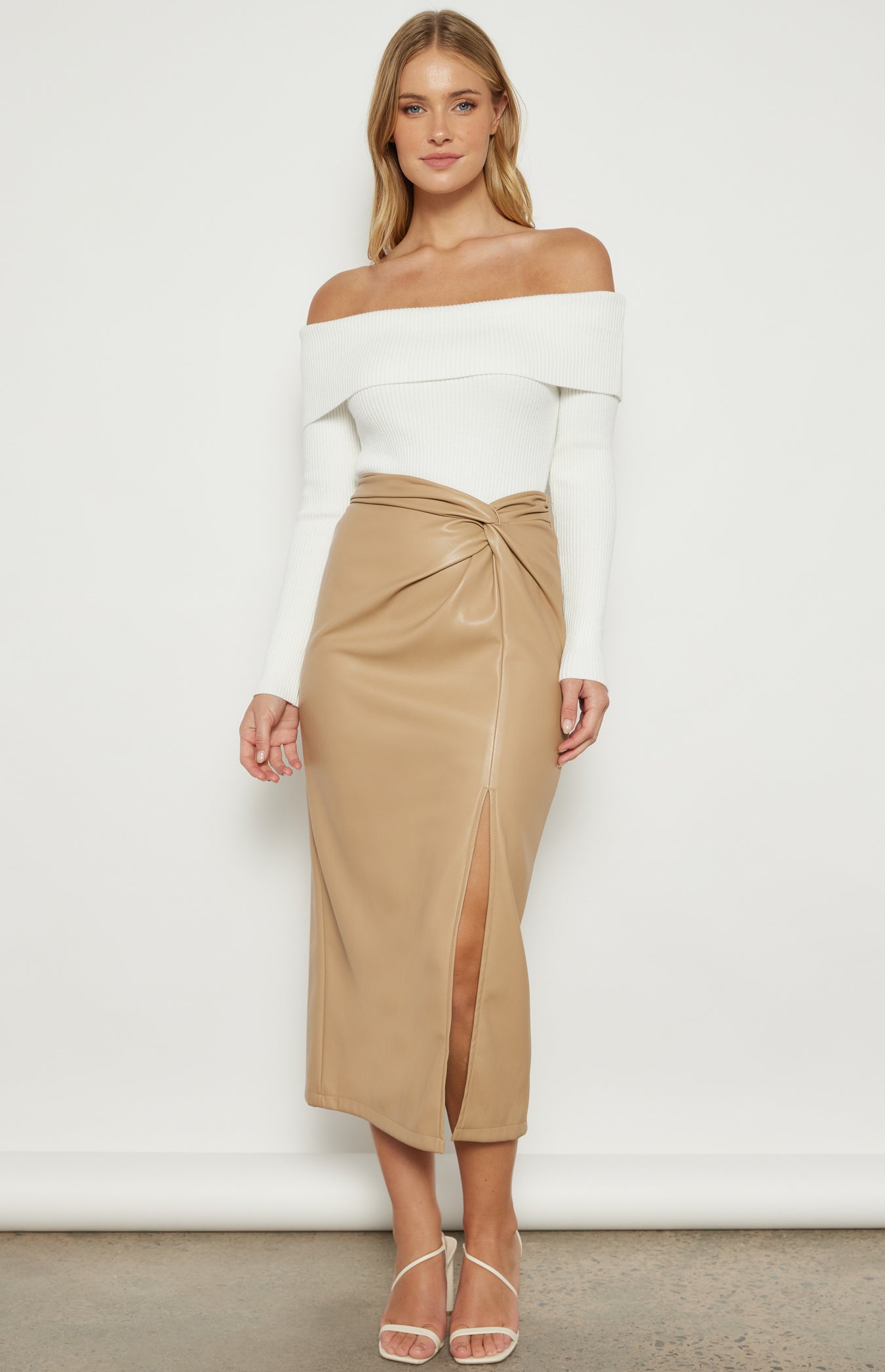 Leather midi skirt camel best sale