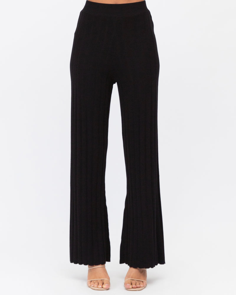 Meredith Sleeveless Top & Pants (Knit Set) - Black