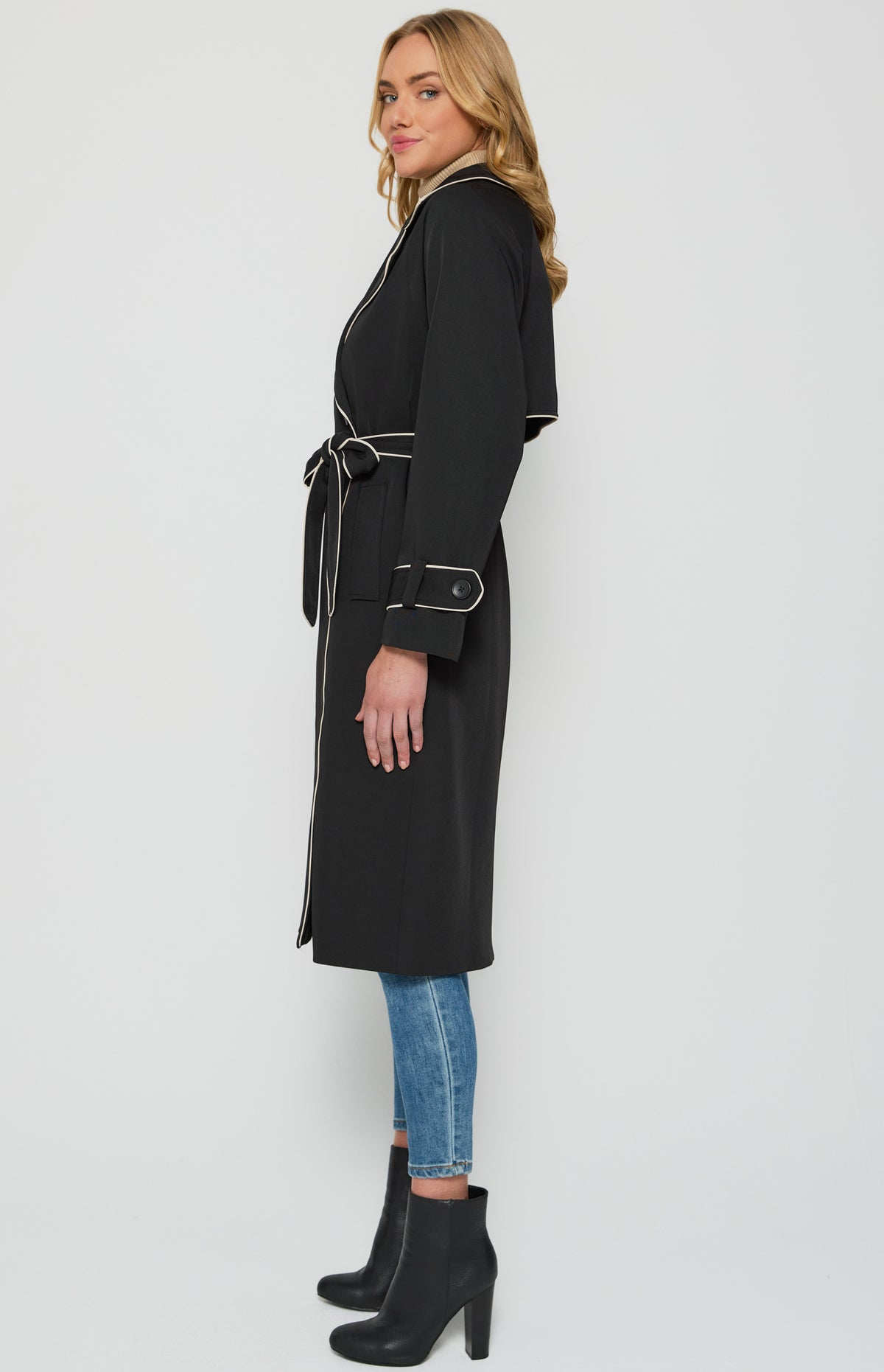 Jesinta Trench Coat - Black