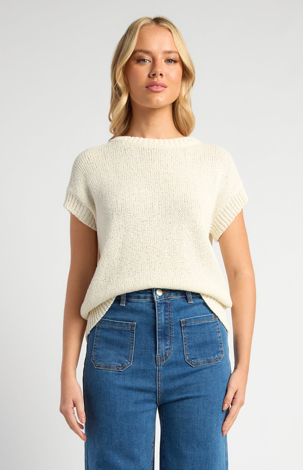 Yuri Short Sleeve Knit Top - White