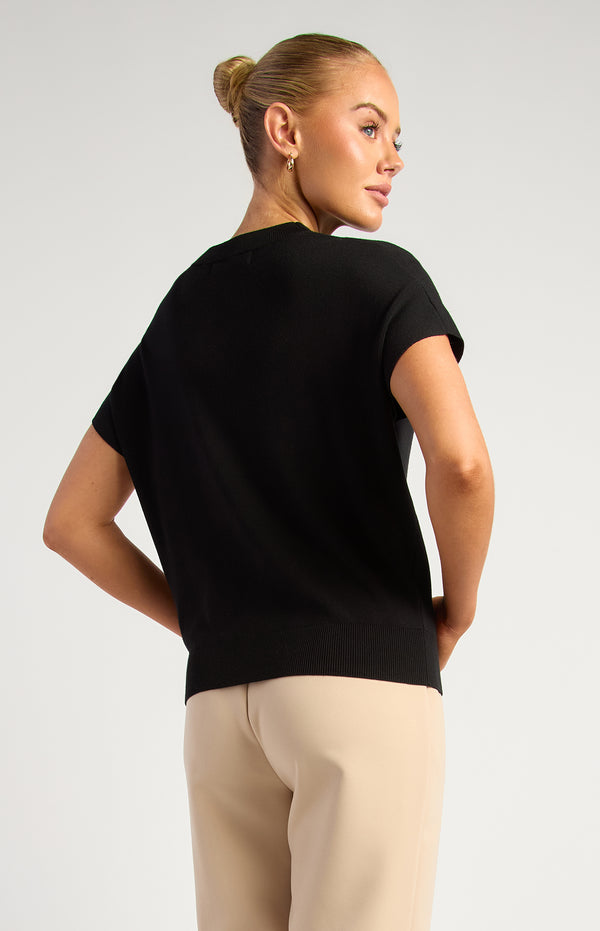Khadija Short Sleeve Loose Fit Knit Top - Black