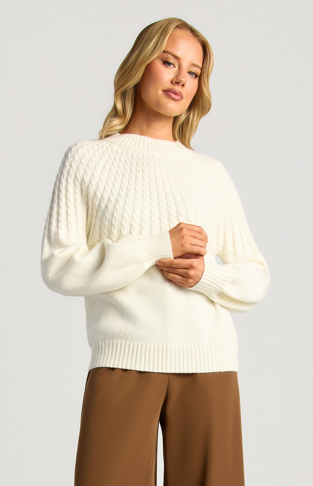 Gradient Cable Knit Top - White