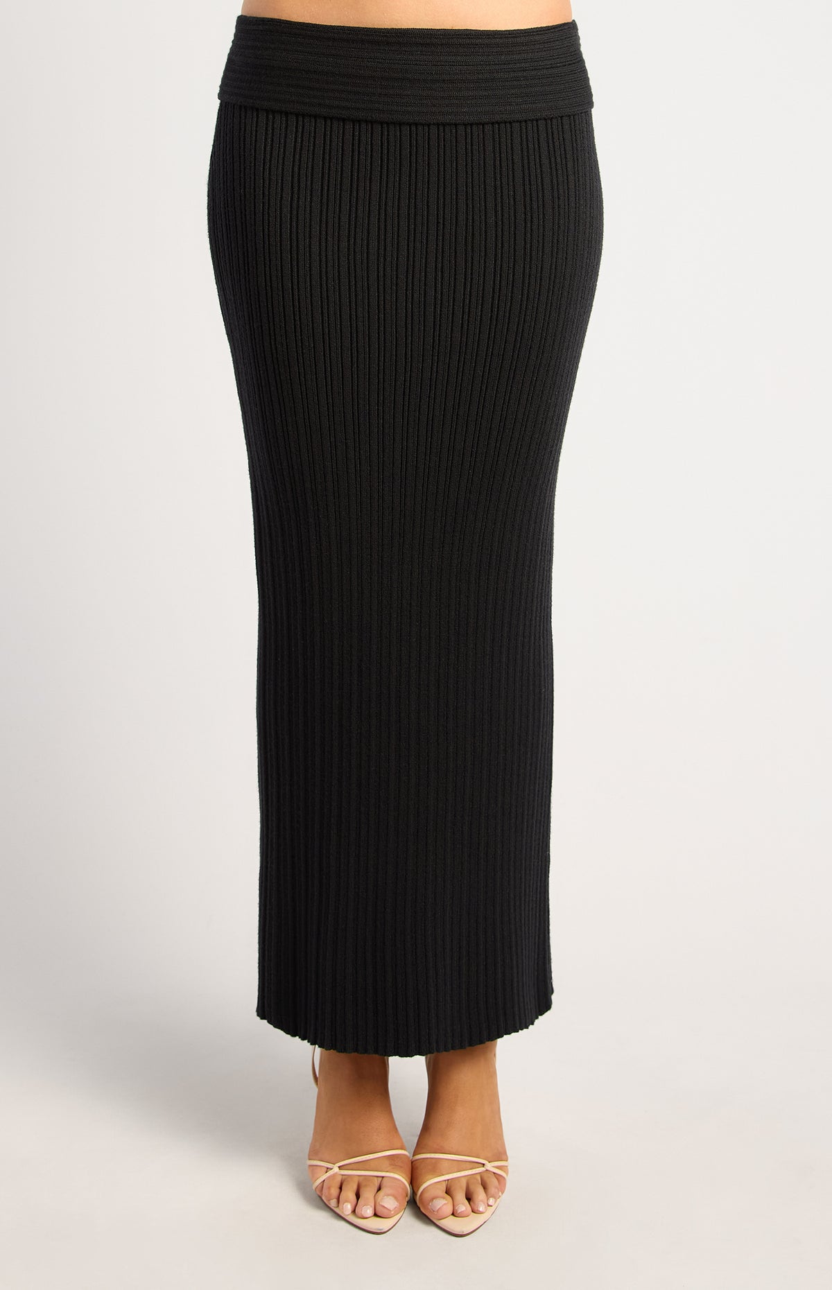 Lucah Top & Maxi Skirt Knit Set - Black