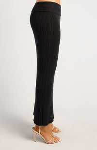 Lucah Top & Maxi Skirt Knit Set - Black