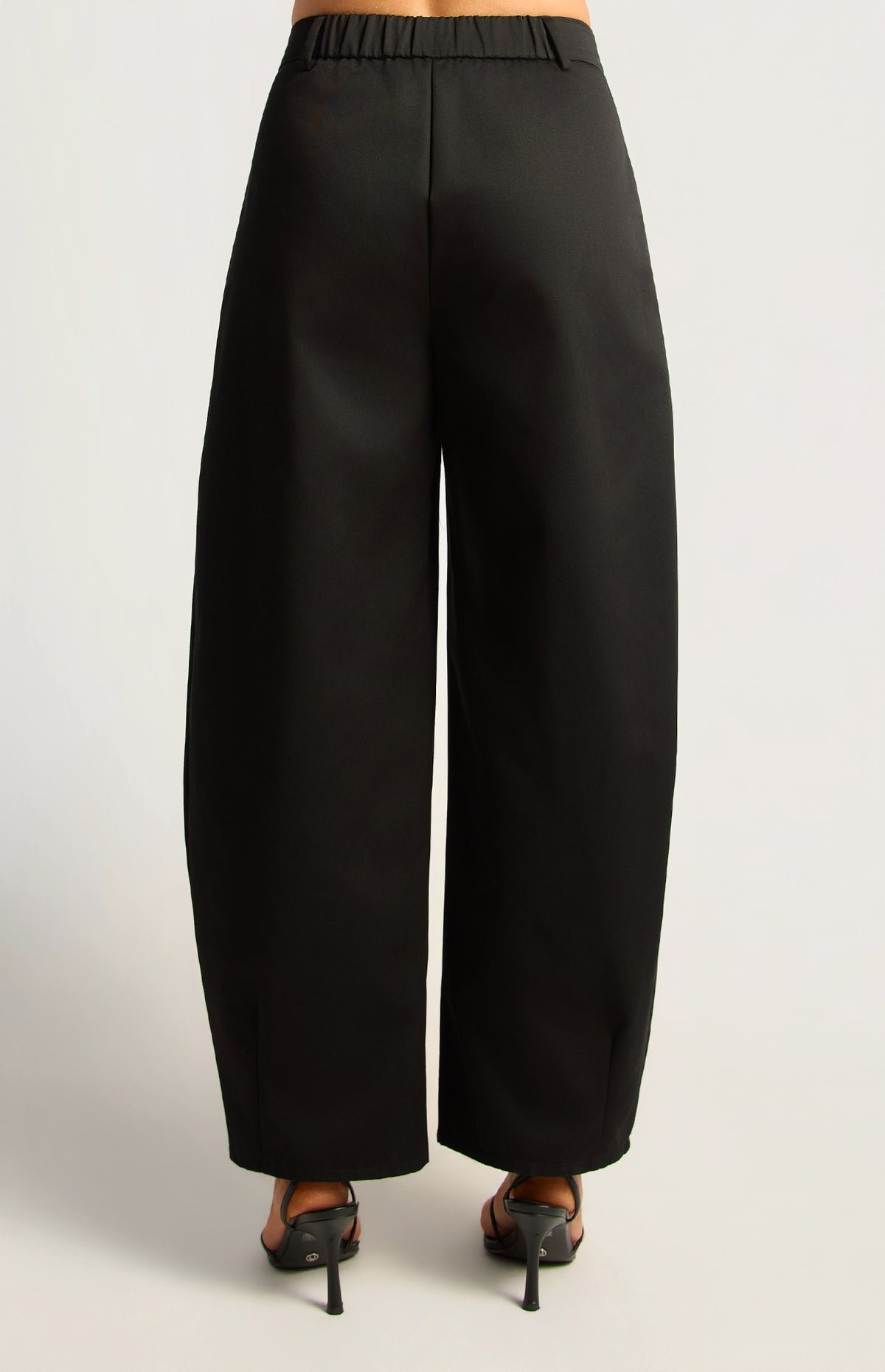 Sakia High Waisted Barrel Pants - Black