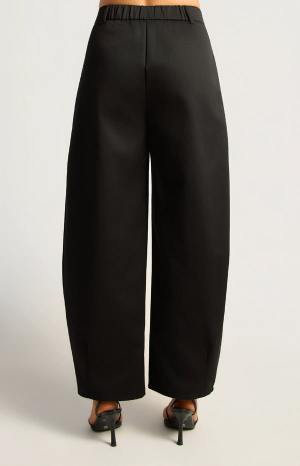 Sakia High Waisted Barrel Pants - Black