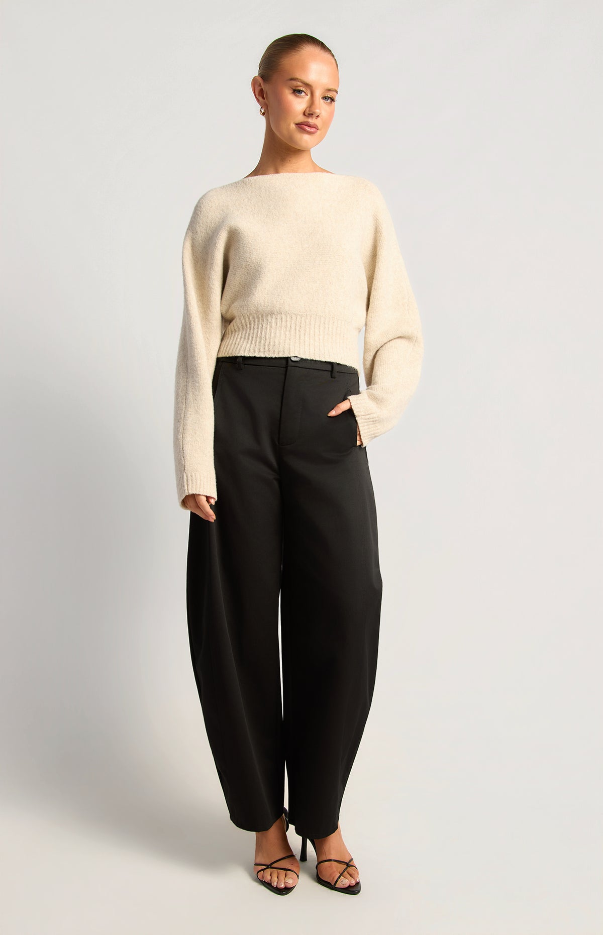 Sakia High Waisted Barrel Pants - Black