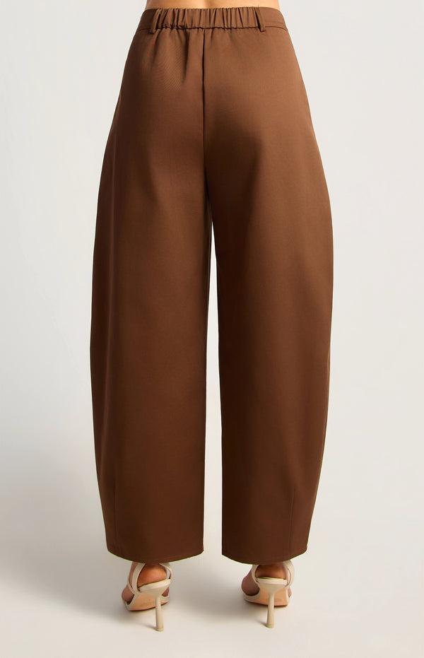 Sakia High Waisted Barrel Pants - Chocolate