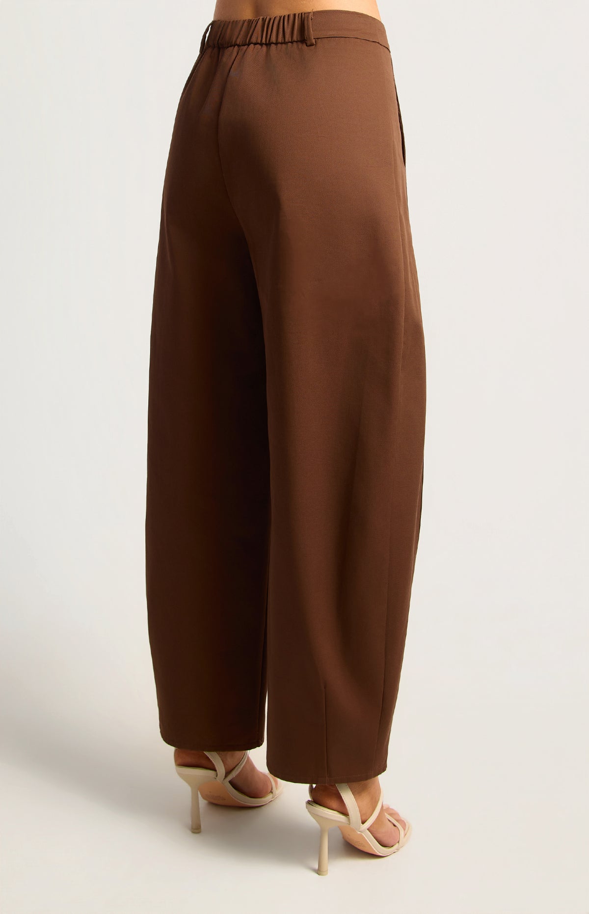 Sakia High Waisted Barrel Pants - Chocolate