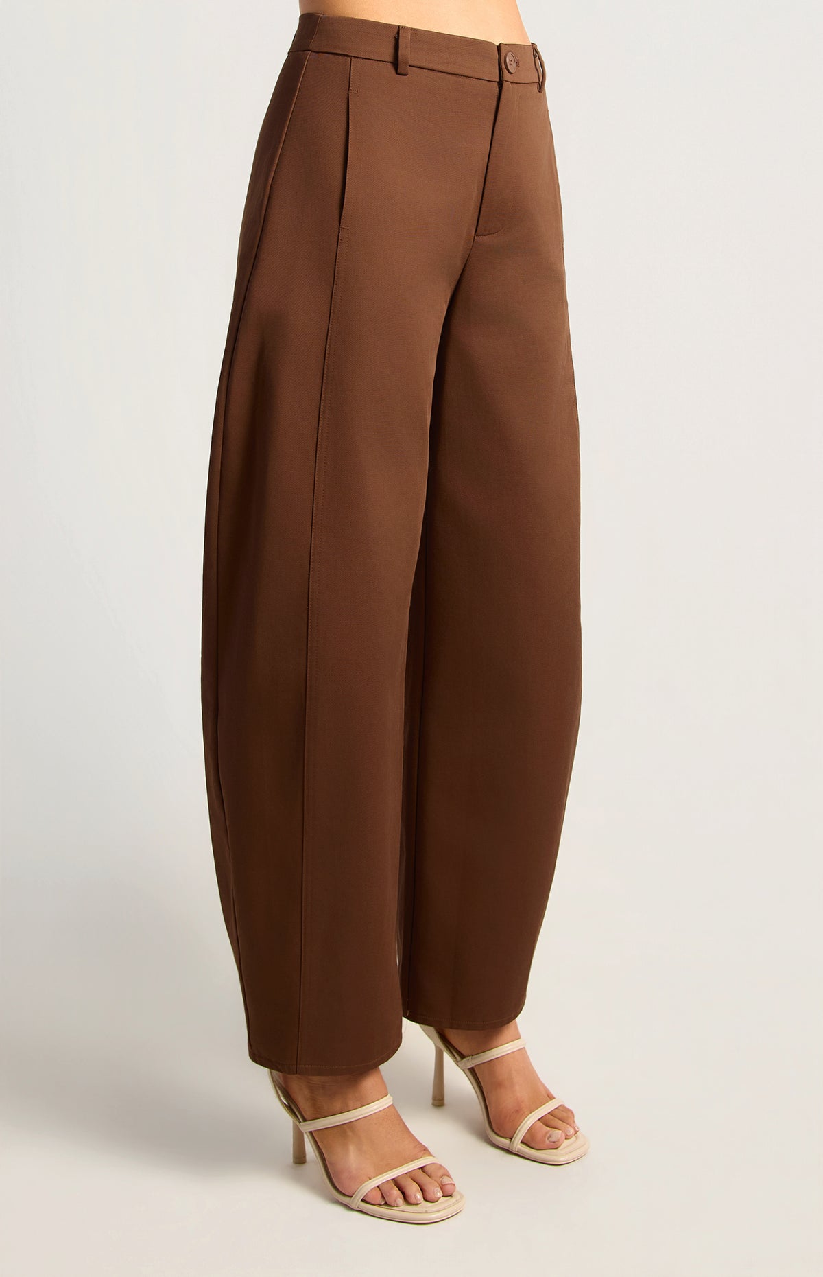 Sakia High Waisted Barrel Pants - Chocolate