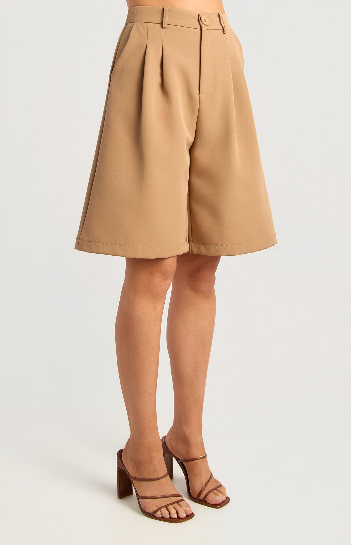 Bermuda Long Line Shorts - Camel