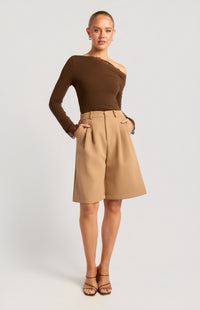Bermuda Long Line Shorts - Camel