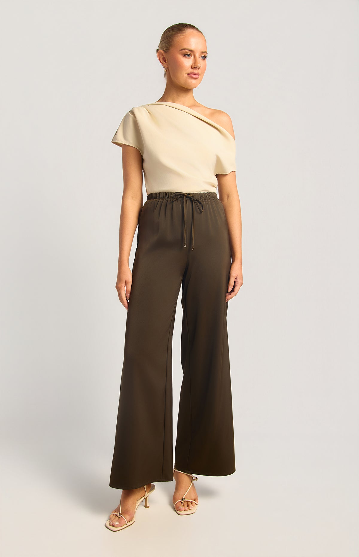 Dealia Wide Leg Satin Pants - Espresso