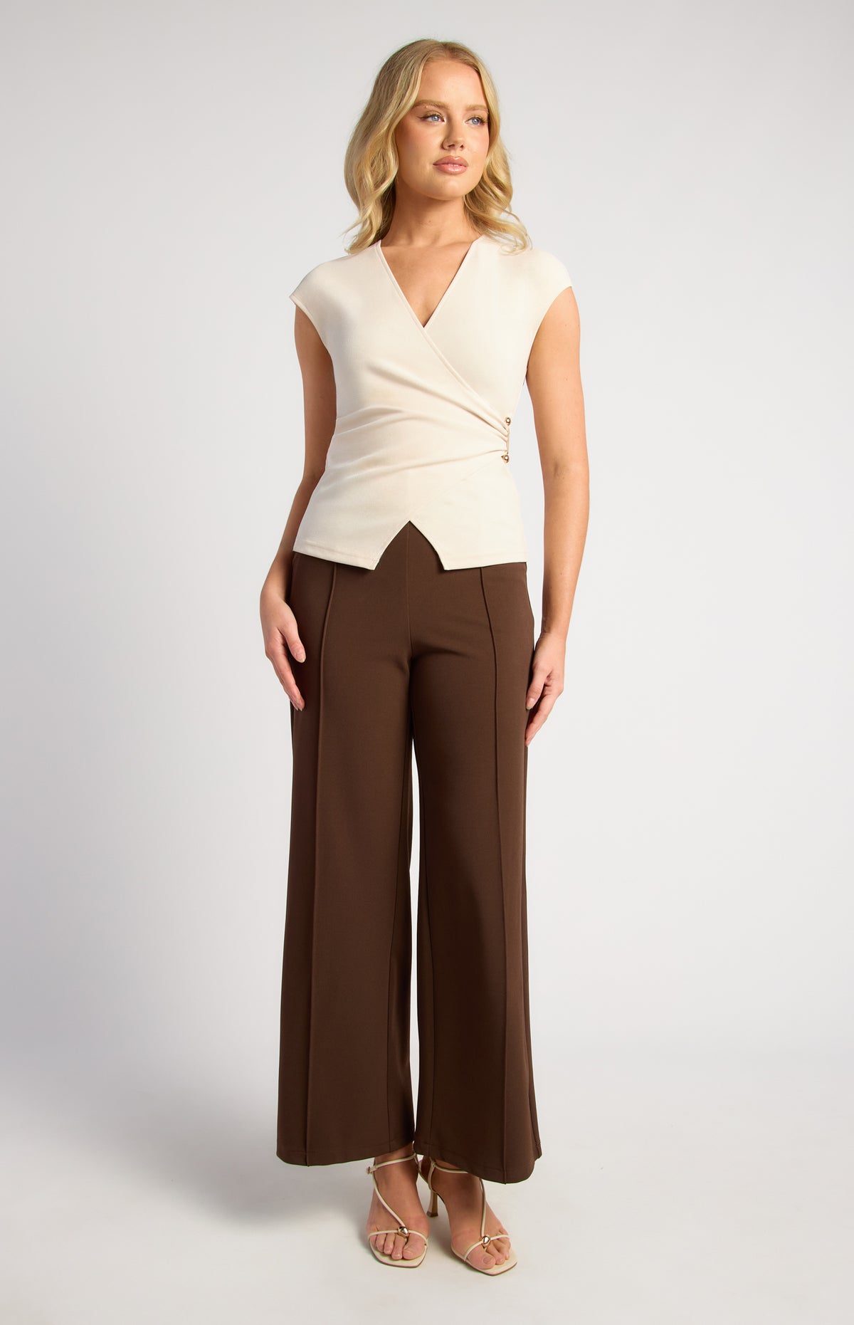 Daria Short Sleeve Top - Almond