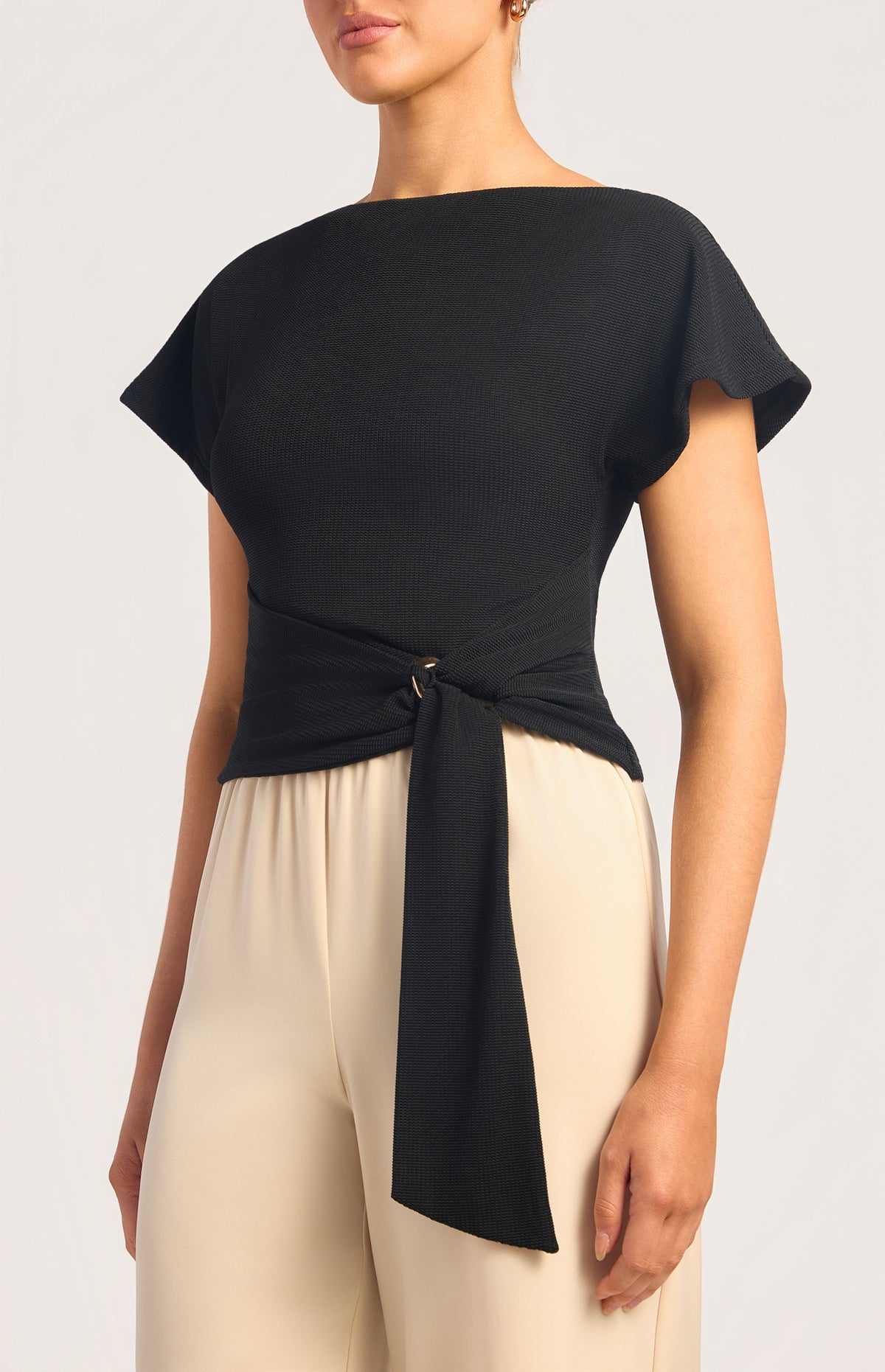 Asplie Short Sleeve Top - Black